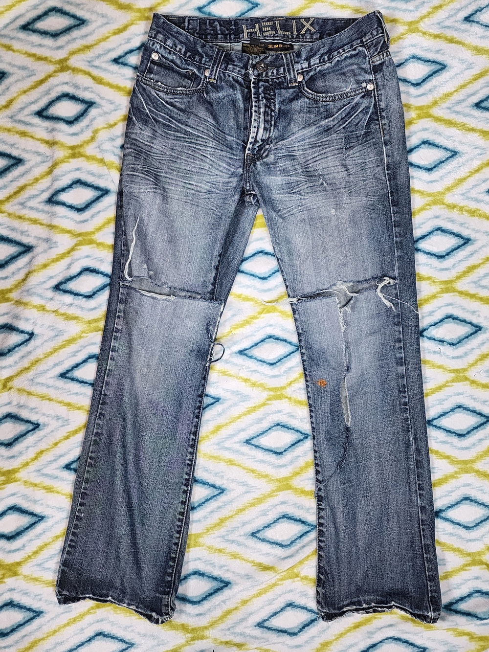 Helix Men Jeans Slim Straight - Distressed Light Blue Wash